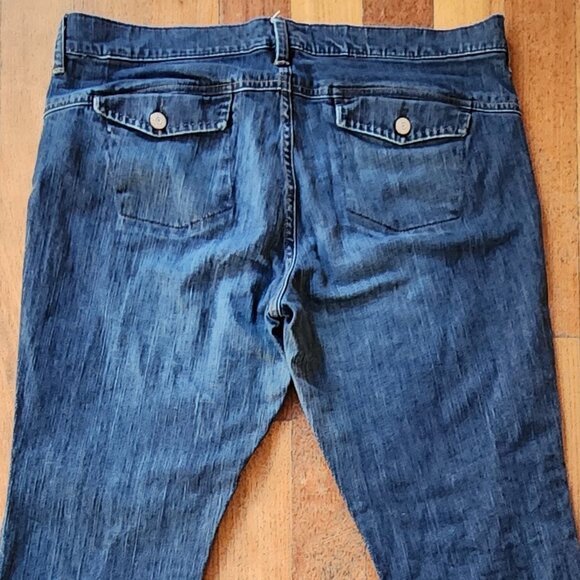 Old Navy Mid-Rise "The Flirt" Boot Cut Jeans Size 14 - Picture 10 of 15